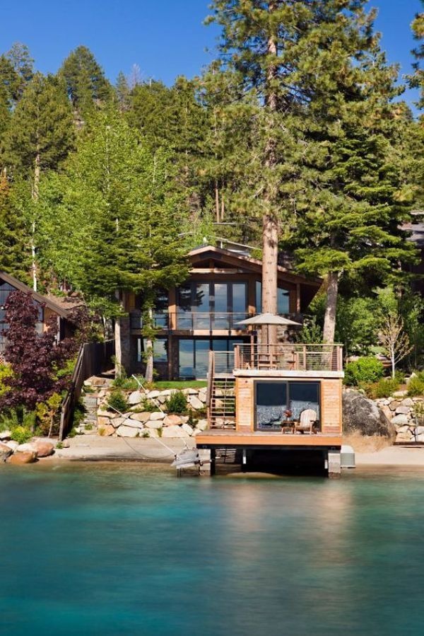 Best site for Canadian waterfront properties